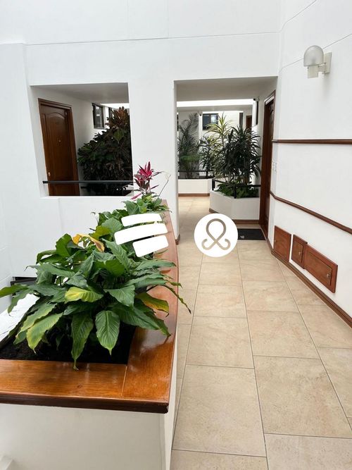 Apartamento de 3 alcobas en venta en Chicó Navarra, Bogotá, 206 m² · foto 11 de 13