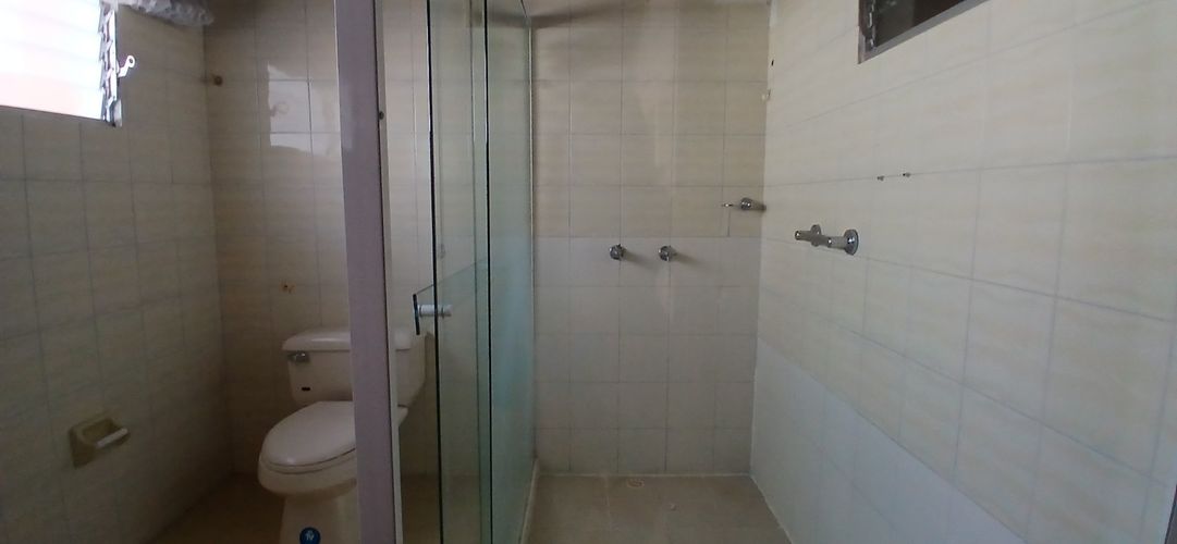 Casa de 5 alcobas en venta en Cañaveral, Floridablanca, 240 m² · foto 12 de 16