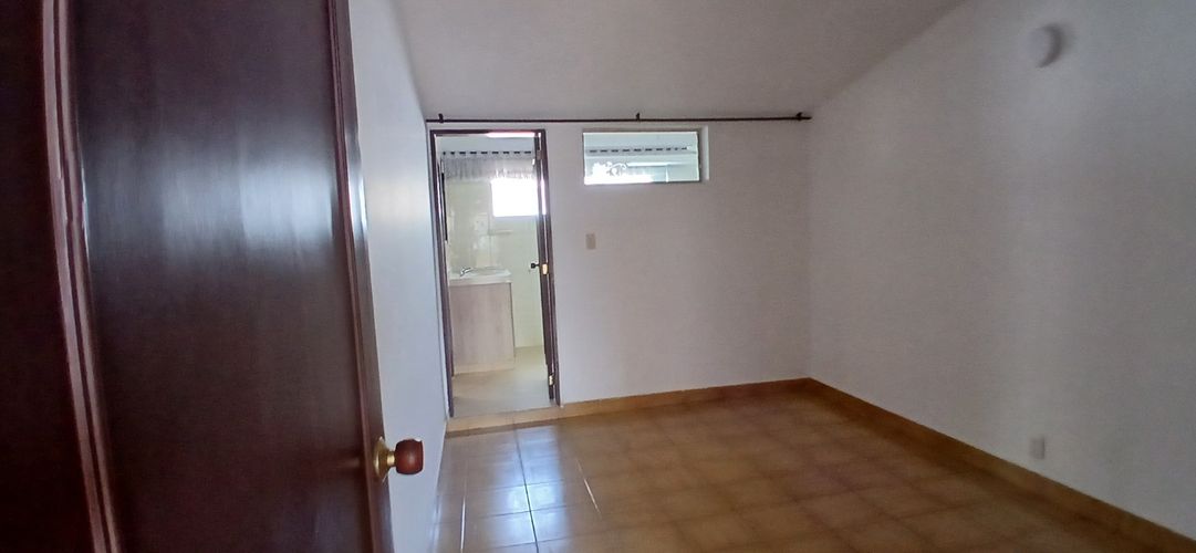 Casa de 5 alcobas en venta en Cañaveral, Floridablanca, 240 m² · foto 9 de 16
