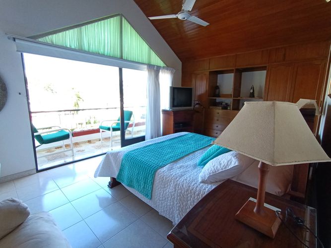 Casa de 5 alcobas en venta en Girardot, Girardot, 249 m² · foto 16 de 24
