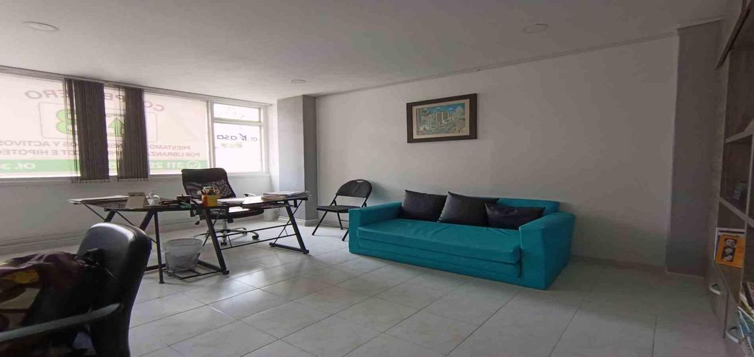 Oficina en venta en El Centro, Manizales, 20 m² · foto 2 de 19