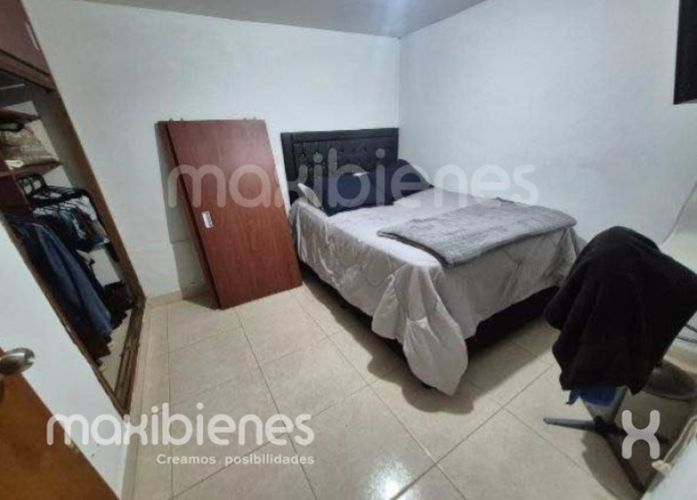 Casa de 4 alcobas en venta en El Raizal, Medellín, 150 m² · foto 3 de 11