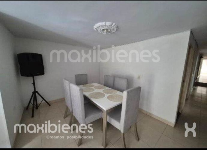 Casa de 4 alcobas en venta en El Raizal, Medellín, 150 m² · foto 5 de 11