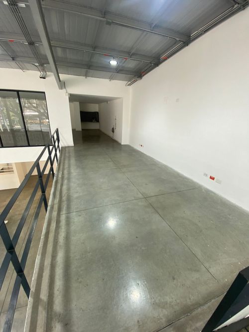 Local en arriendo en Santa Monica, Cali, 500 m² · foto 11 de 15