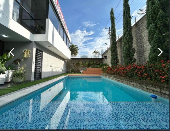 Casa de 3 alcobas en venta en San Joaquin, Cali, 289 m² · foto 2 de 24