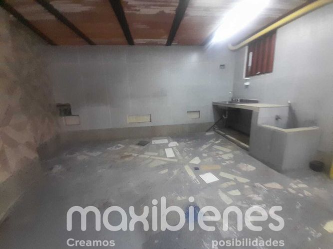 Local en arriendo en Manchester, Bello, 350 m² · foto 2 de 9