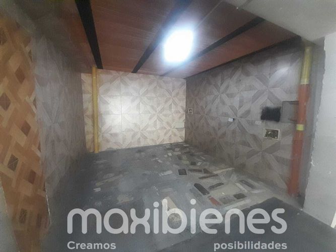 Local en arriendo en Manchester, Bello, 350 m² · foto 3 de 9