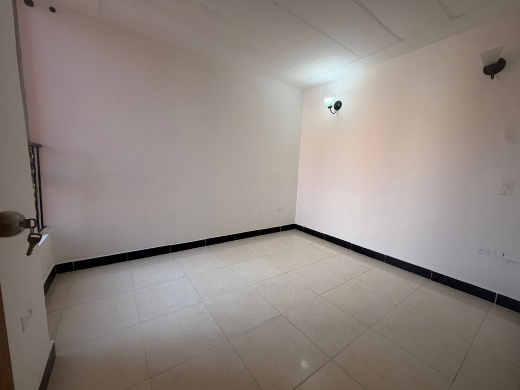 Apartamento en venta en Carolina Gomez, Marinilla · foto 5 de 8