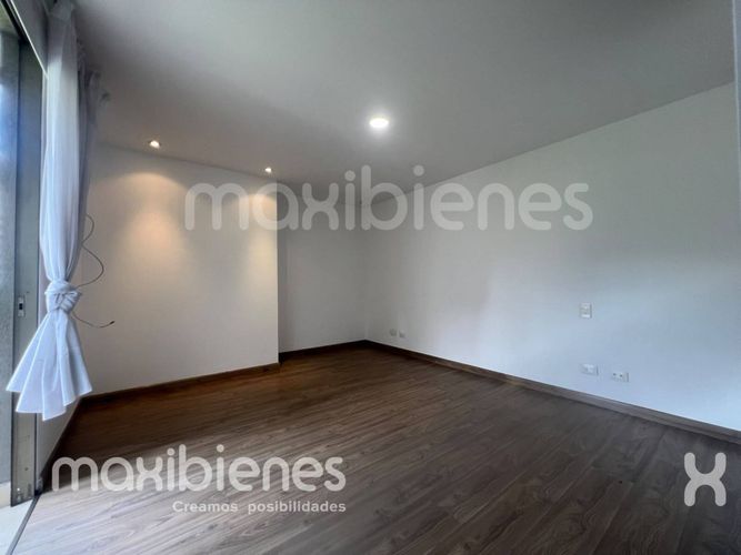 Apartamento de 3 alcobas en arriendo en Altos Del Poblado, Medellín, 90 m² · foto 13 de 22
