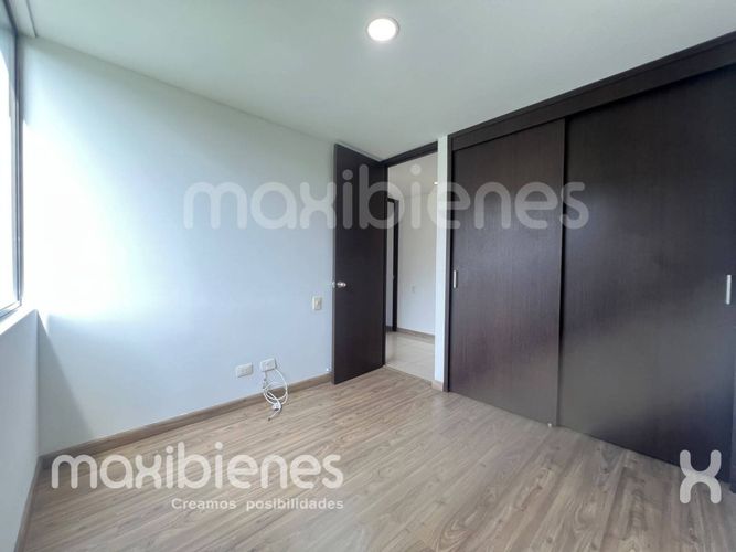 Apartamento de 3 alcobas en arriendo en Altos Del Poblado, Medellín, 90 m² · foto 15 de 22