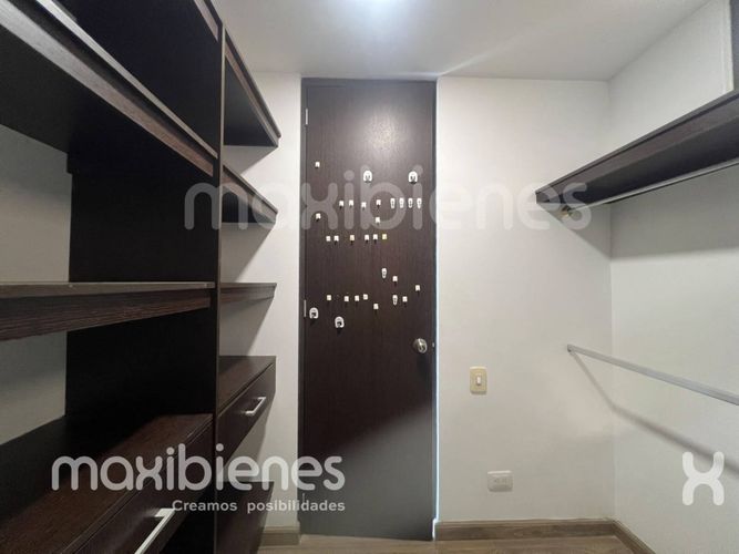 Apartamento de 3 alcobas en arriendo en Altos Del Poblado, Medellín, 90 m² · foto 18 de 22