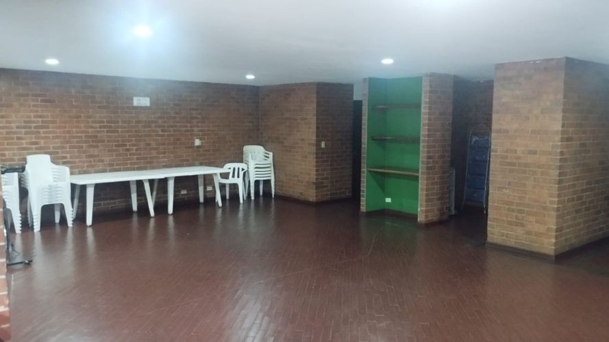 Apartamento en venta en San Fernando Viejo, Cali · foto 18 de 19