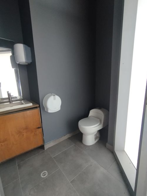 Local en arriendo en Santa Monica, Cali, 298 m² · foto 18 de 24