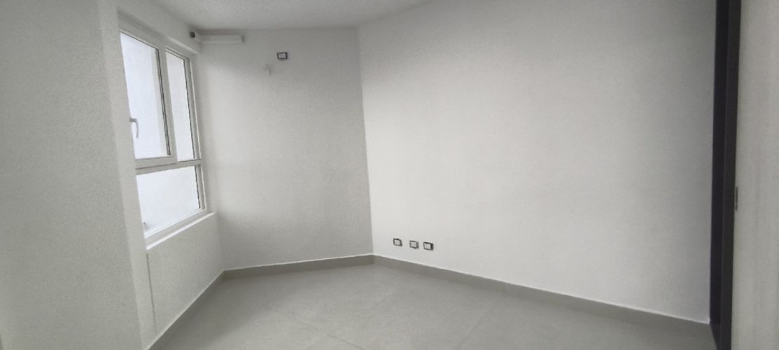 Apartamento en venta en Pance, Cali · foto 8 de 24