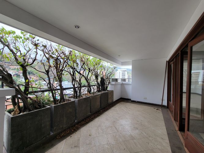 Apartamento de 3 alcobas en venta en Santa Rita, Cali, 226 m² · foto 6 de 20
