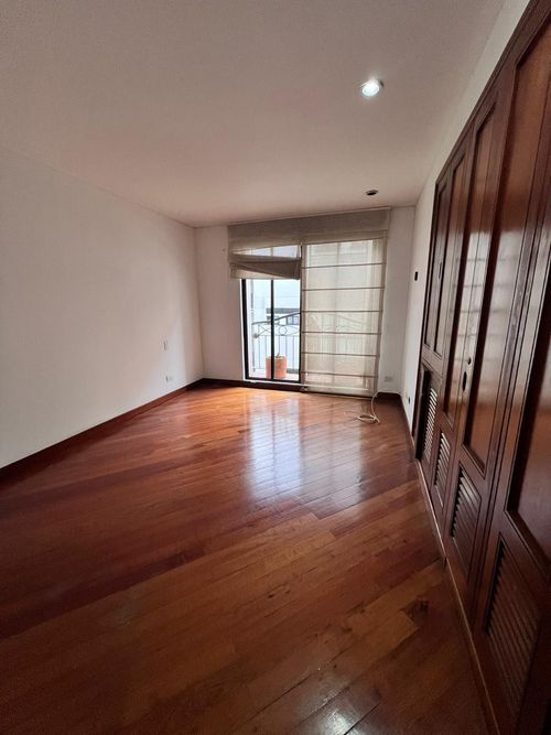 Apartamento de 3 alcobas en venta en Santa Rita, Cali, 226 m² · foto 11 de 20