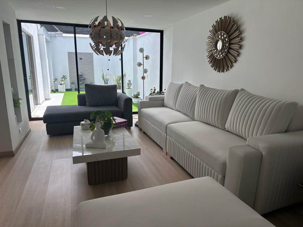 Casa en venta en Morato, Bogotá · foto 2 de 24