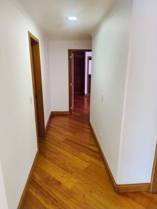 Apartamento en venta en La Carolina, Bogotá · foto 5 de 19