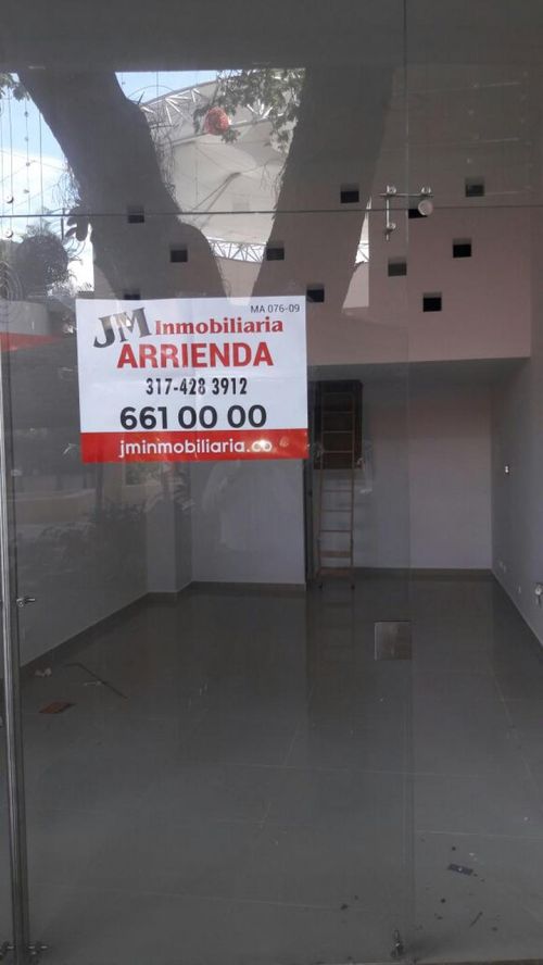 Local en arriendo en Multicentro, Cali, 33 m² · foto 7 de 12