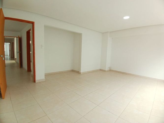 Oficina en arriendo en San Vicente, Cali, 180 m² · foto 8 de 24