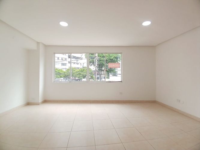 Oficina en arriendo en San Vicente, Cali, 180 m² · foto 9 de 24