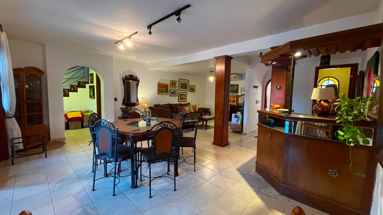 Alquilo casa de 3 dormitorios en Barrio Herrera — foto 3