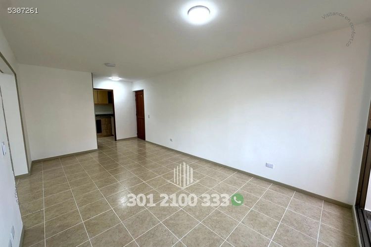 Apartamento de 3 alcobas en arriendo en Los Balsos, Medellín, 94 m² · foto 2 de 24