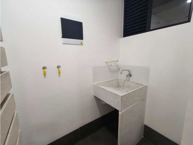 Apartaestudio en venta en Los Naranjos, Medellín, 68 m² · foto 4 de 24