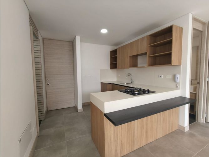 Apartaestudio en venta en Los Naranjos, Medellín, 68 m² · foto 7 de 24