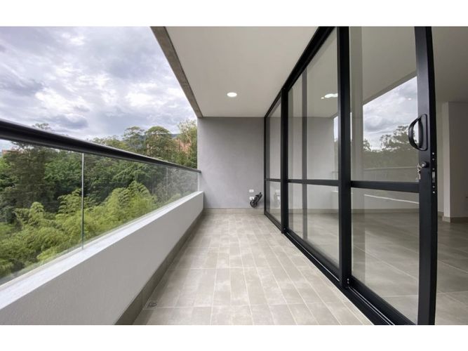 Apartaestudio en venta en Los Naranjos, Medellín, 68 m² · foto 11 de 24