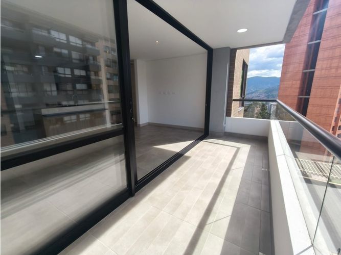 Apartaestudio en venta en Los Naranjos, Medellín, 68 m² · foto 12 de 24