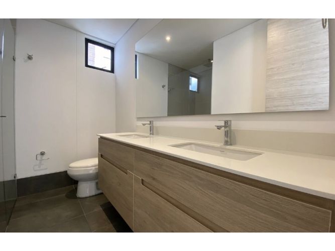 Apartaestudio en venta en Los Naranjos, Medellín, 68 m² · foto 21 de 24