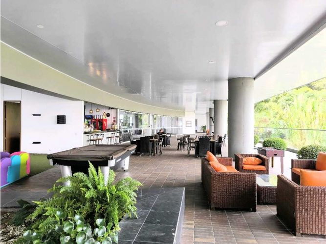 Apartamento de 2 alcobas en venta en Loma Del Indio, Medellín, 75 m² · foto 15 de 19