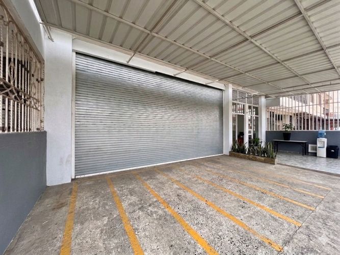 Apartamento de 20 alcobas en venta en Junin, Cali, 1200 m² · foto 14 de 16