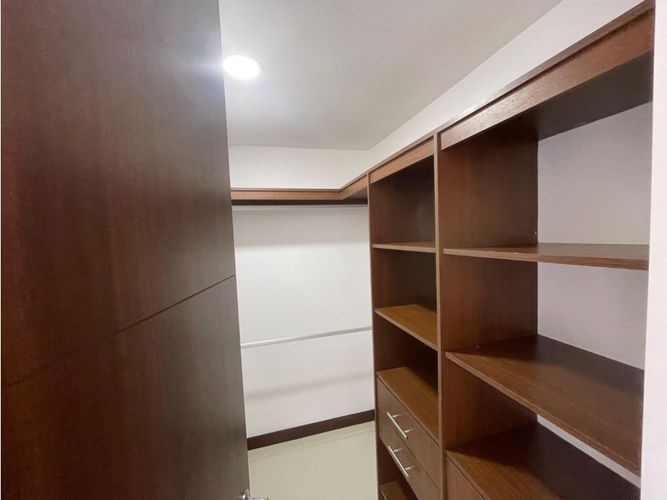 Apartamento de 3 alcobas en arriendo en Zuñiga, Medellín, 113 m² · foto 8 de 16