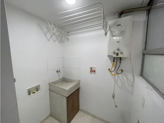 Apartamento de 3 alcobas en arriendo en Zuñiga, Medellín, 113 m² · foto 15 de 16