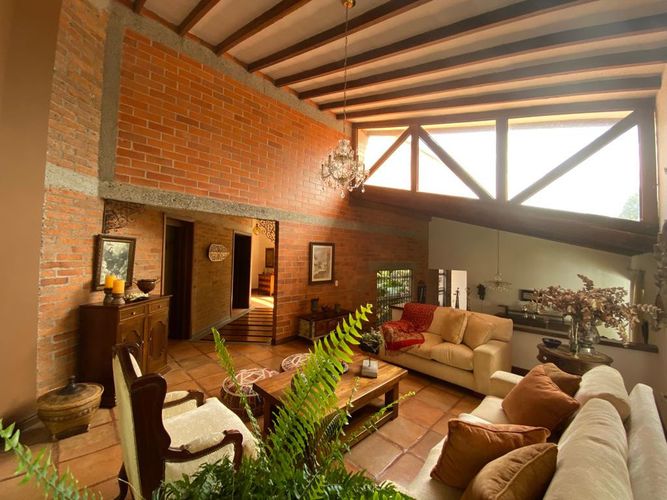 Casa de 8 alcobas en venta en Pereira, Pereira, 465 m² · foto 2 de 20