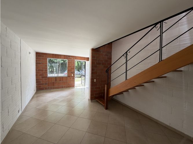 Casa de 3 alcobas en venta en Barro Blanco, Rionegro, 68 m² · foto 2 de 22
