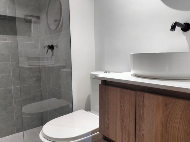 Apartamento de 2 alcobas en venta en El Poblado, Medellín, 94 m² · foto 15 de 16