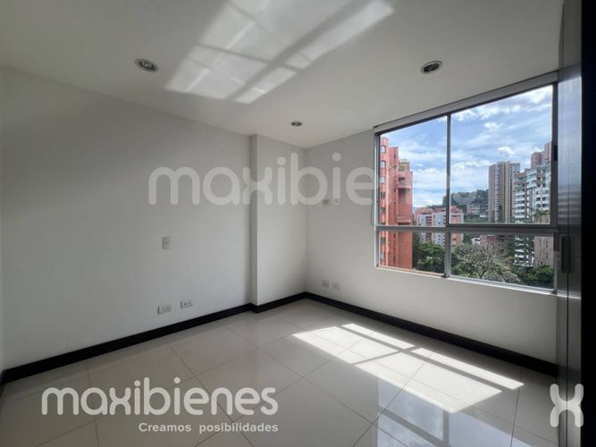 Apartamento de 3 alcobas en arriendo en Lalinde, Medellín, 130 m² · foto 10 de 21