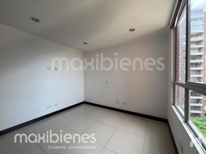 Apartamento de 3 alcobas en arriendo en Lalinde, Medellín, 130 m² · foto 14 de 21