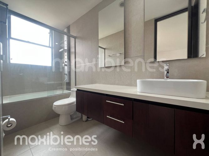 Apartamento de 3 alcobas en arriendo en Lalinde, Medellín, 130 m² · foto 21 de 21