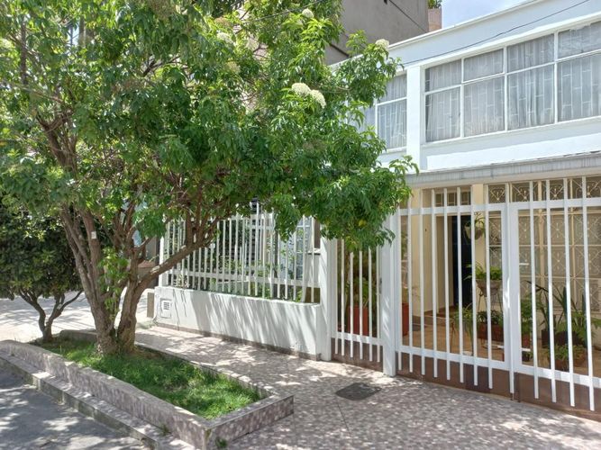 Casa de 6 alcobas en venta en La Soledad, Bogotá, 199 m² · foto 4 de 15