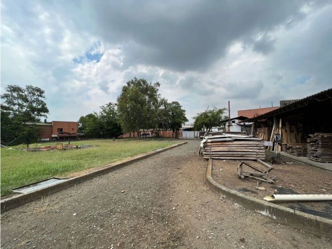 Bodega en venta en Cali, 3970 m² · foto 24 de 24