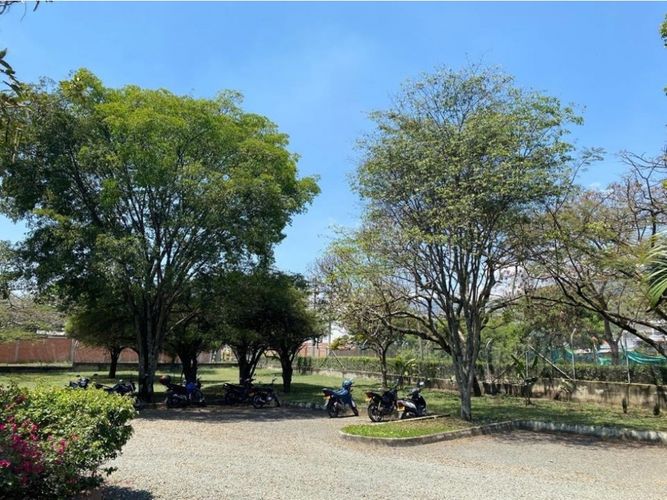 Bodega en arriendo en Cali, 3970 m² · foto 2 de 24