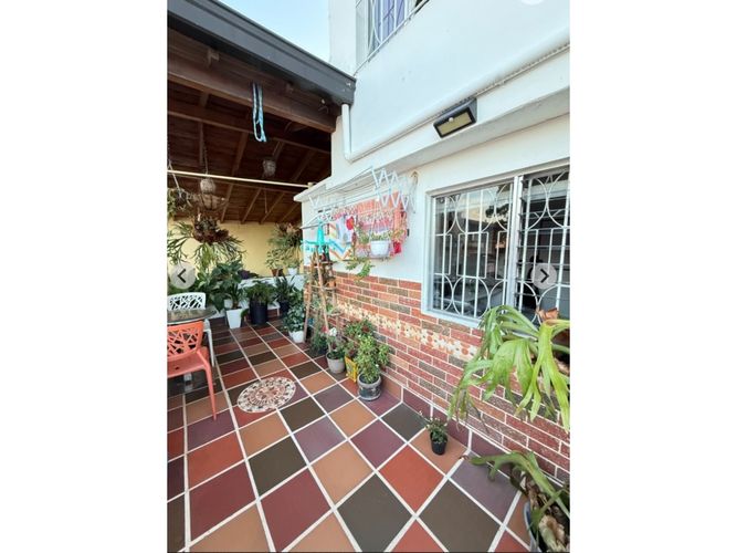 Casa de 5 alcobas en venta en La Almeria, Medellín, 185 m² · foto 19 de 24
