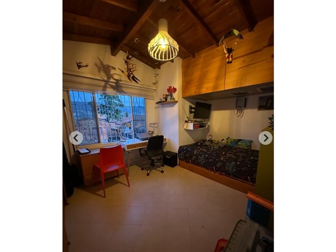 Casa de 5 alcobas en venta en La Almeria, Medellín, 185 m² · foto 20 de 24