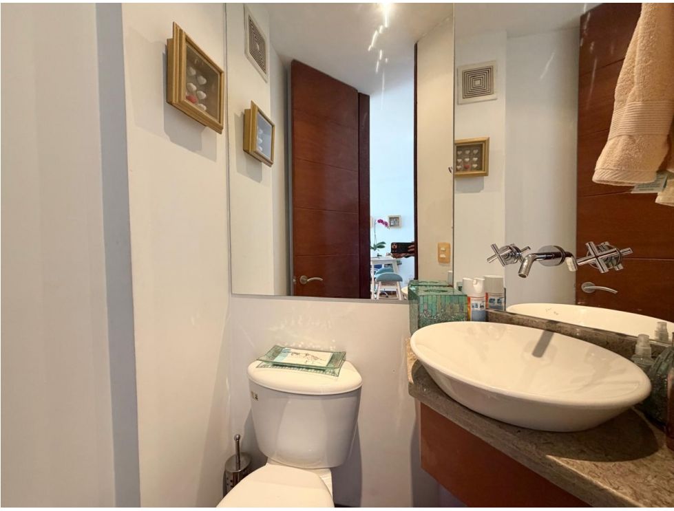 Apartamento en venta en Chicó Navarra, Bogotá · foto 4 de 8