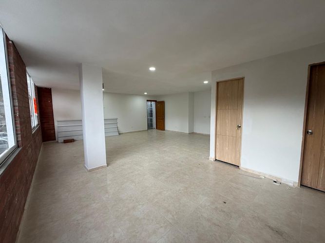 Local en arriendo en La Floresta, Medellín, 64 m² · foto 2 de 5