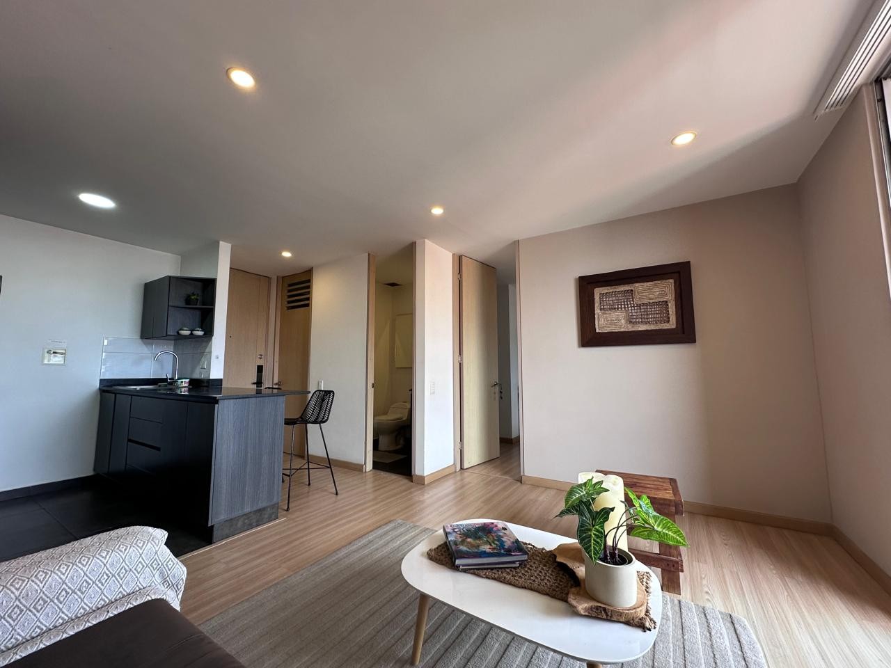 Apartamento en arriendo en El Poblado, Medellín · foto 8 de 18